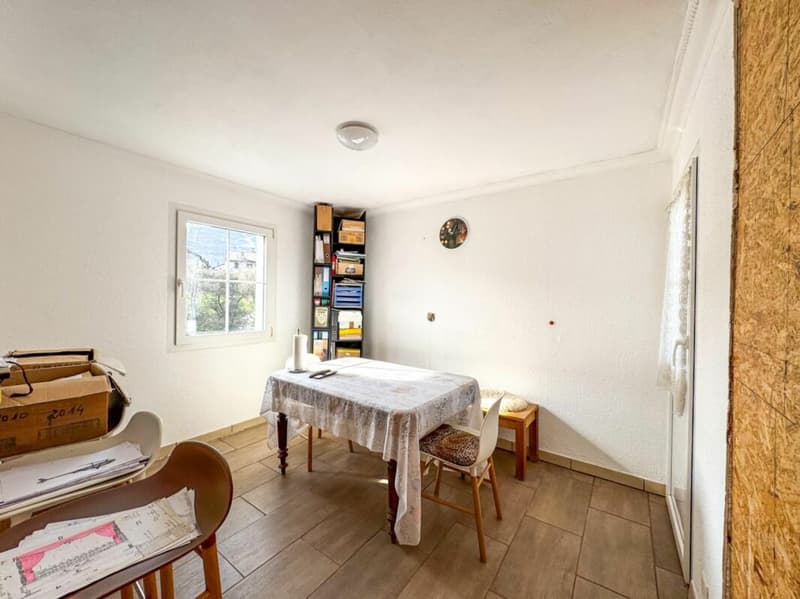 Immeuble de rendement à Savièse avec grange attenante (28)