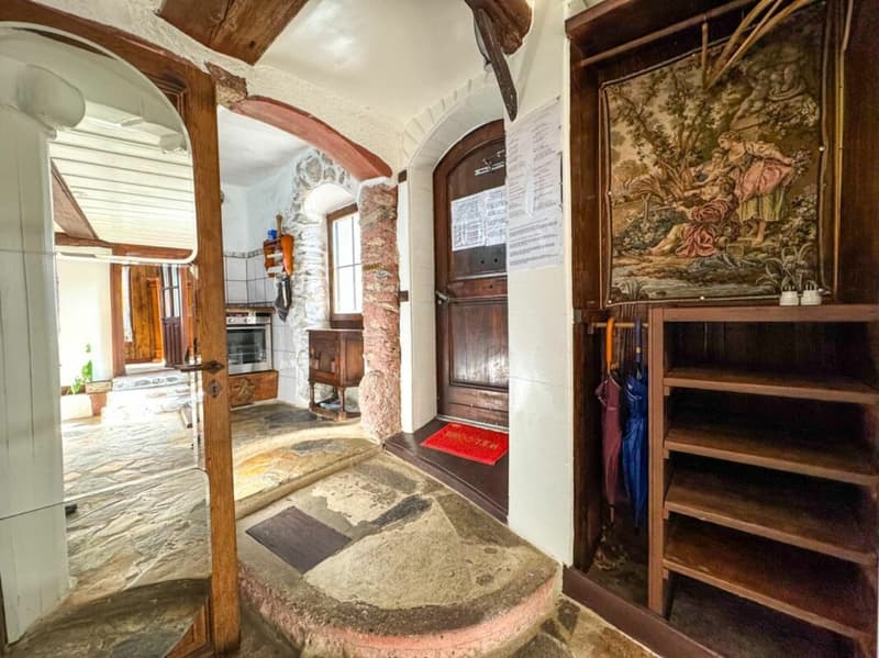 Immeuble de rendement à Savièse avec grange attenante (19)
