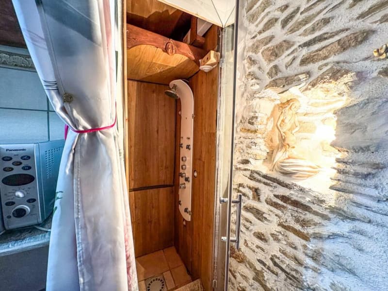 Immeuble de rendement à Savièse avec grange attenante (25)