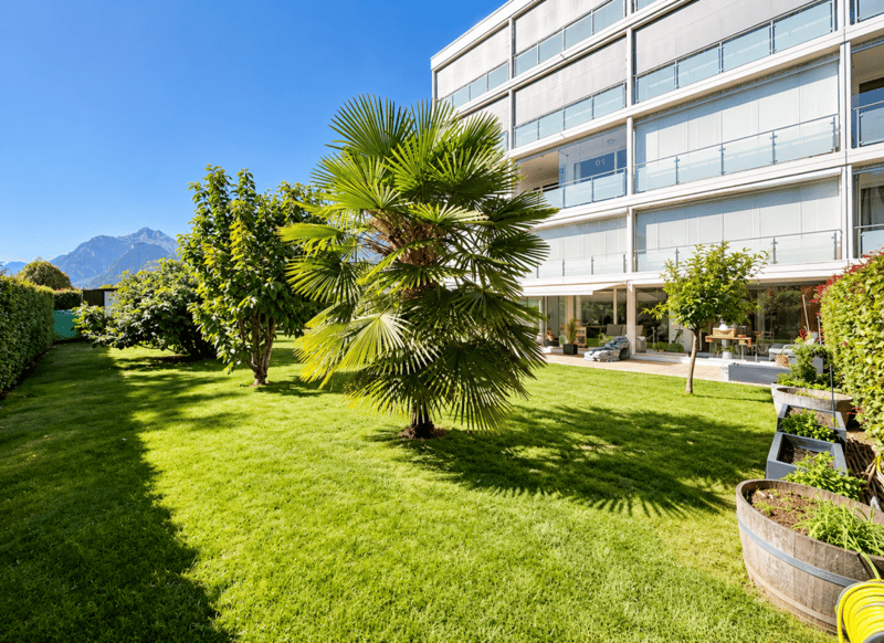 SOMPTUEUX APPARTEMENT DE STANDING AVEC VÉRANDA DE 43 M² ET JARDIN PRIVATIF DE 440 M² (3)
