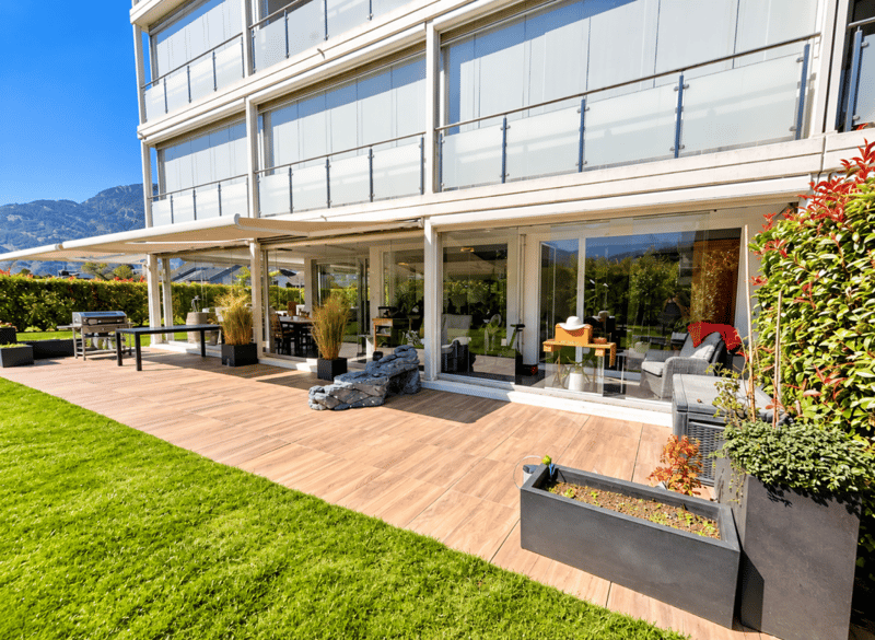 SOMPTUEUX APPARTEMENT DE STANDING AVEC VÉRANDA DE 43 M² ET JARDIN PRIVATIF DE 440 M² (4)