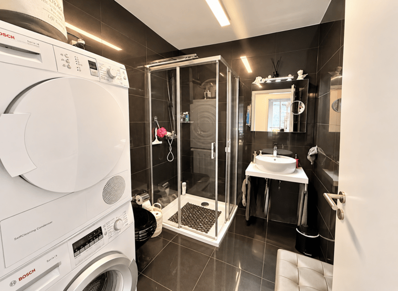 SOMPTUEUX APPARTEMENT DE STANDING AVEC VÉRANDA DE 43 M² ET JARDIN PRIVATIF DE 440 M² (28)