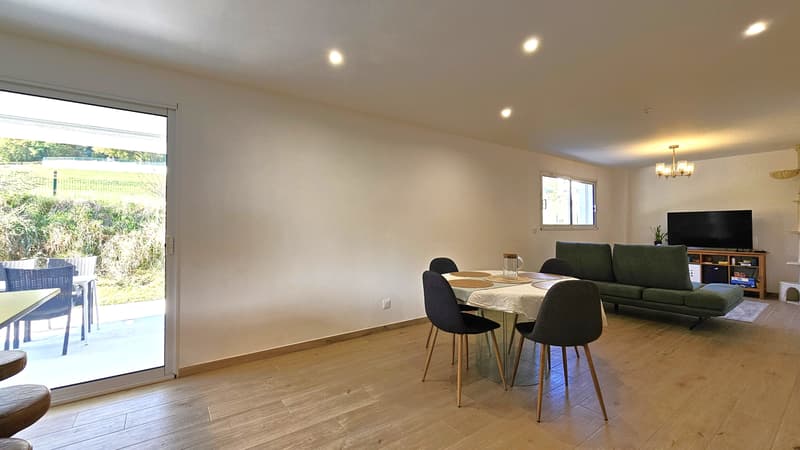 Gex, maison récente de 170m2 avec toiture-terrasse (8)
