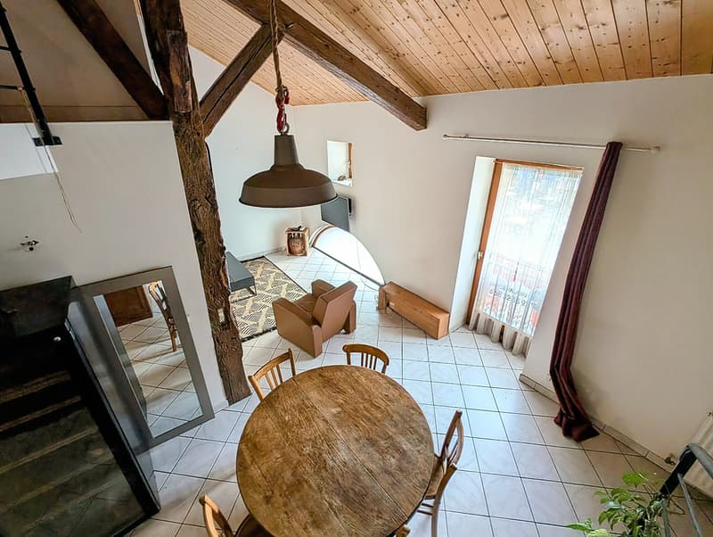 A VENDRE - MAISON DE VILLAGE SANS EXTERIEUR - CESSY (1)