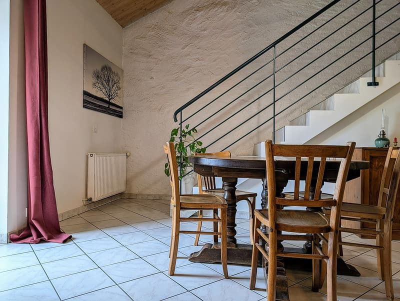 A VENDRE - MAISON DE VILLAGE SANS EXTERIEUR - CESSY (7)
