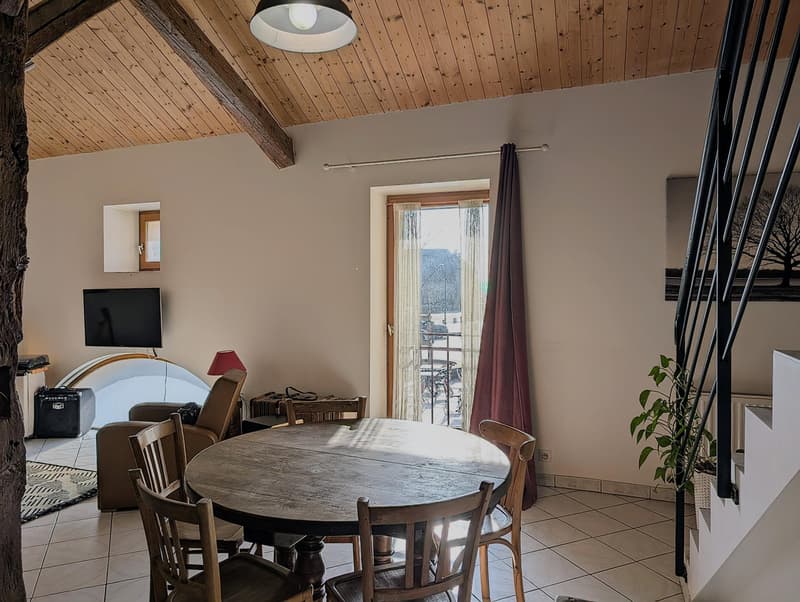 A VENDRE - MAISON DE VILLAGE SANS EXTERIEUR - CESSY (6)