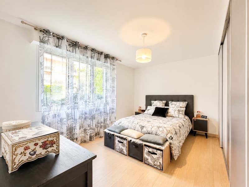 Appartement entièrement rénové de 80 m²   Triangle d'Or d'Annecy (8)