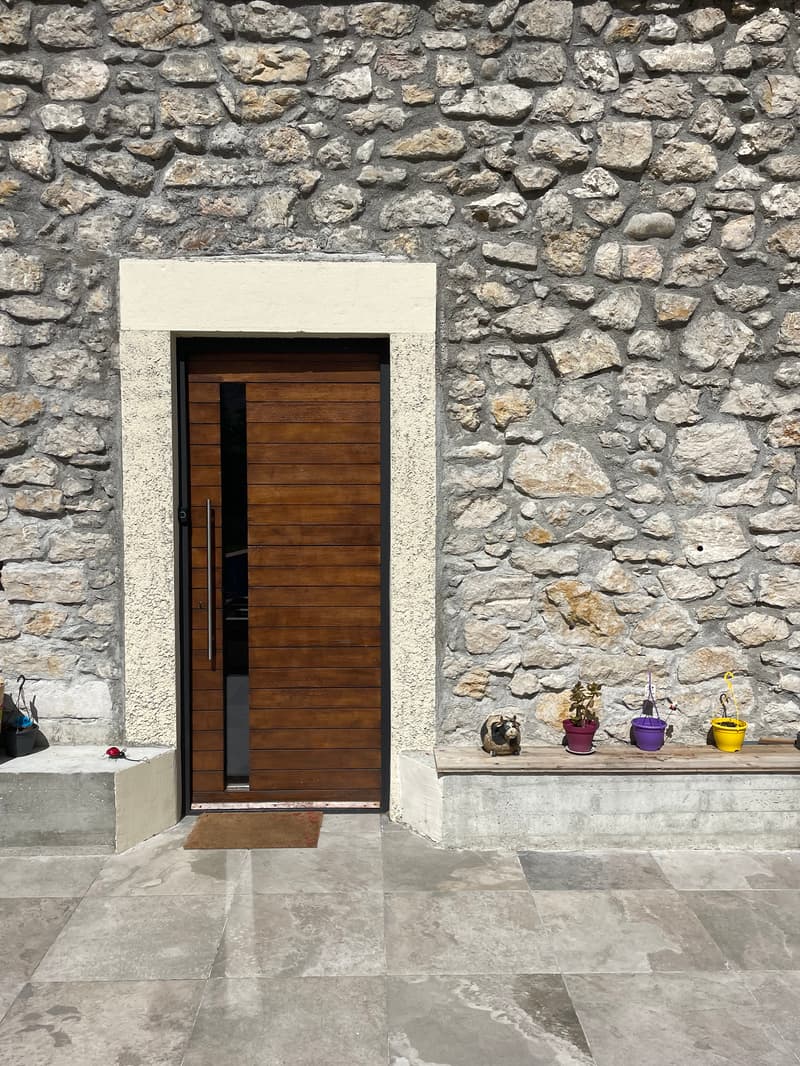 Maison dans une ferme rénovée à Crozet (11)