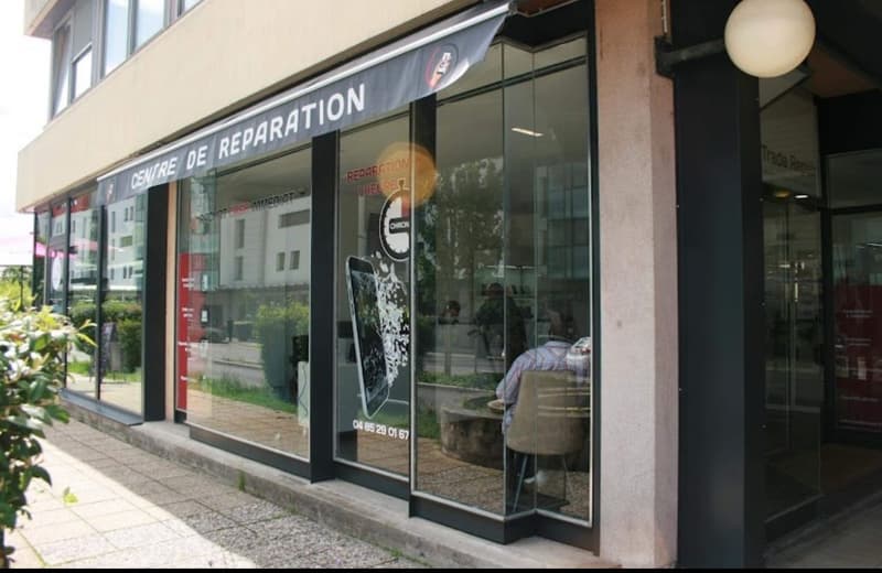 À VENDRE : Fonds de Commerce Informatique & High-Tech Ferney-Voltaire (70 m²) (10)