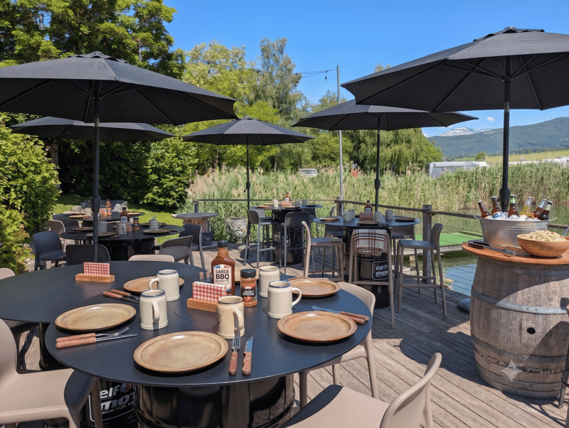 Restaurant Bar Traiteur -- Cadre guinguette bord d'étang -- 350 m² -- Grand Annecy (74) (12)