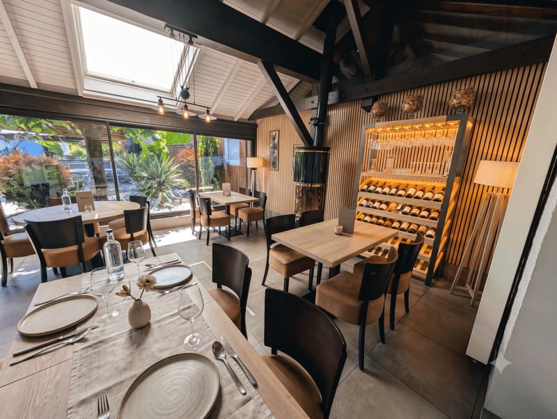 Restaurant Bar Traiteur -- Cadre guinguette bord d'étang -- 350 m² -- Grand Annecy (74) (7)