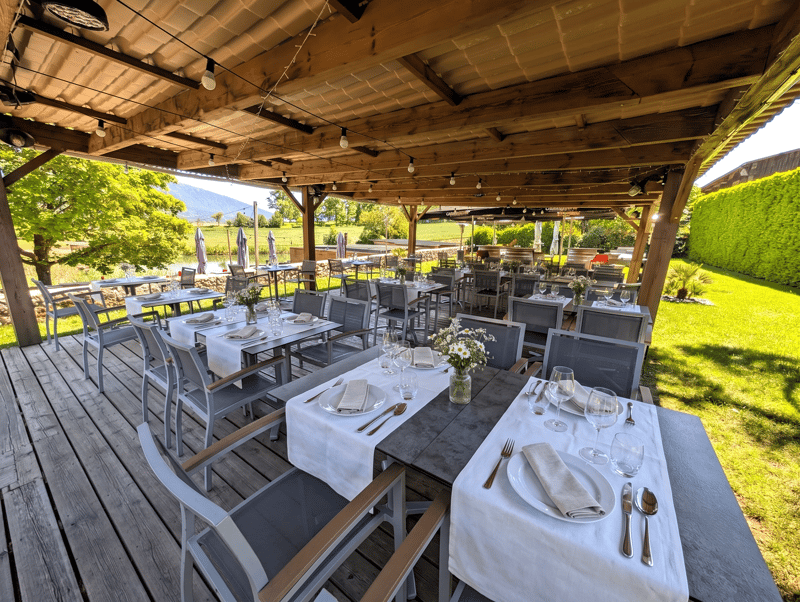 Restaurant Bar Traiteur -- Cadre guinguette bord d'étang -- 350 m² -- Grand Annecy (74) (3)