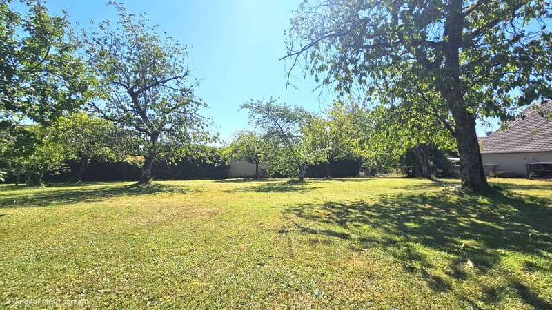 952m2 de terrain à bâtir pour 1 ou 2 maisons (5)