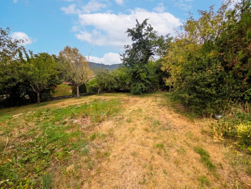 Terrain à bâtir de 753 m² / Crozet (01170) / 350 000 EUR (1)