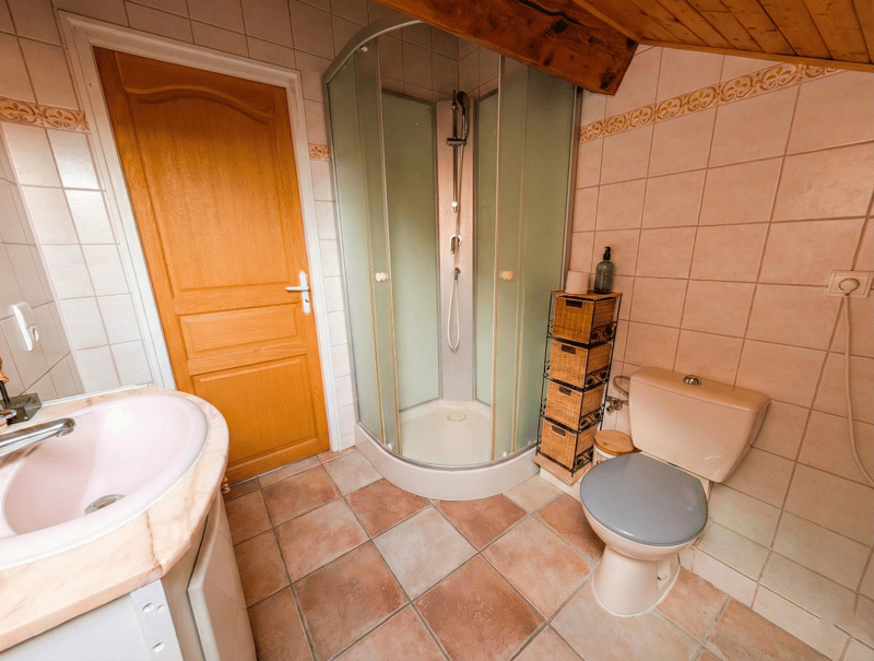 Appartement T1 bis avec place de parking Péron (11)
