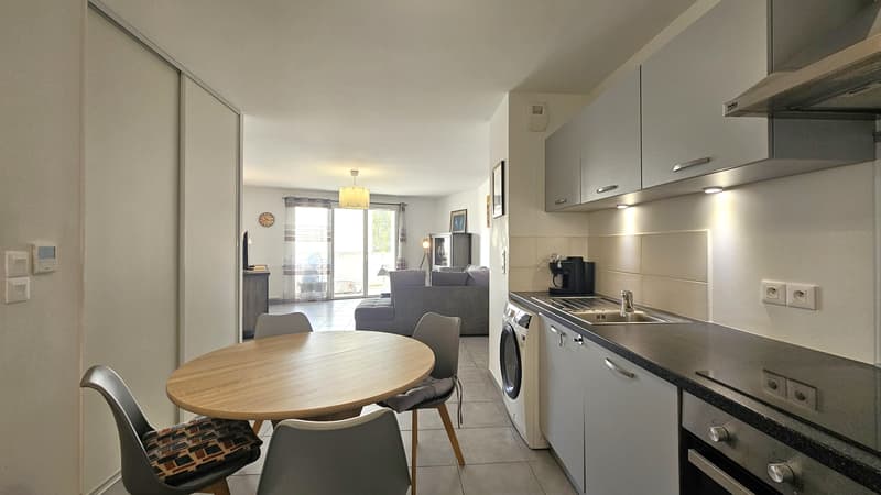 Saint-Genis-Pouilly centre T3 de 71 m² avec balcon et garage (7)