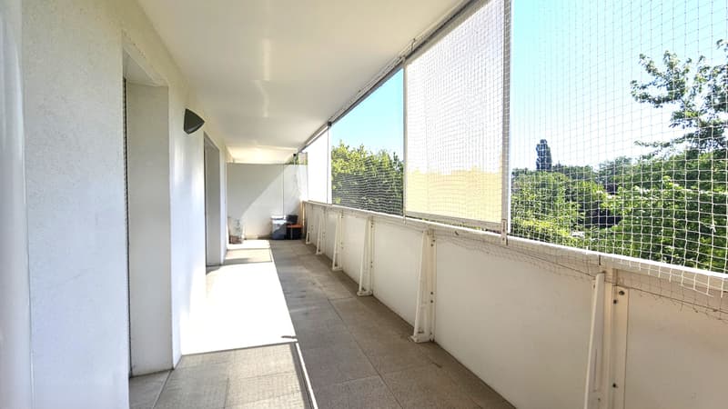 Saint-Genis-Pouilly centre T3 de 71 m² avec balcon et garage (5)