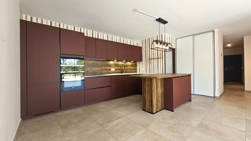 Divonne, 95m2, T4 de 2023, avec jardin/terrasse de 162m2 et 2 garages (6)