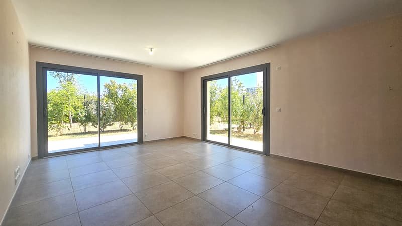 Divonne, 95m2, T4 de 2023, avec jardin/terrasse de 162m2 et 2 garages (4)