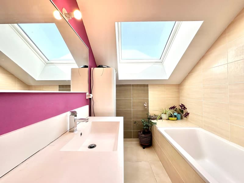 Villa contemporaine avec studio indépendant et vue magnifique!!! (12)
