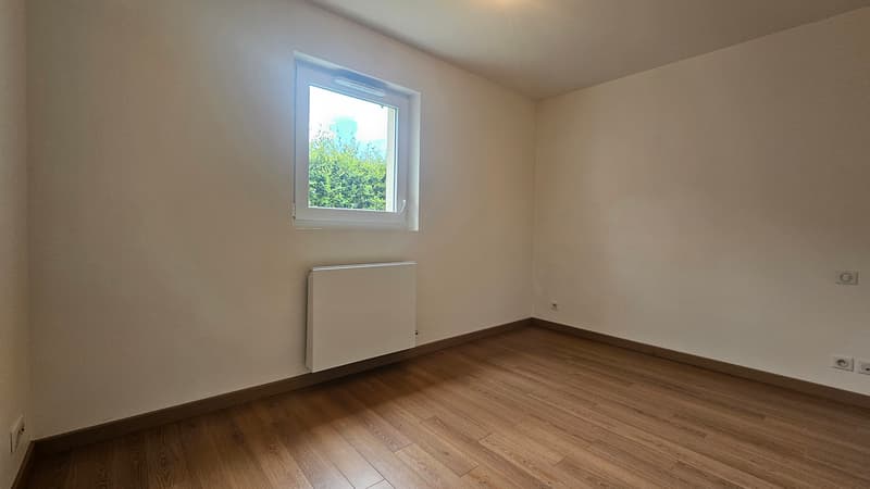 Peron, T3 de 76m2 avec terrasse/jardin 103m2, cave et 2 parkings (8)