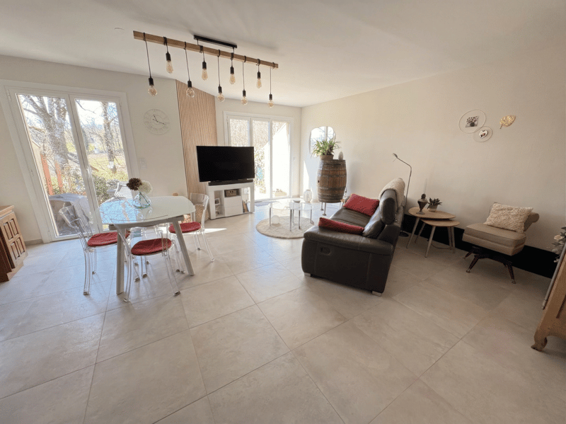 Villa Familiale T5 à Gex   Volumes et Confort (3)