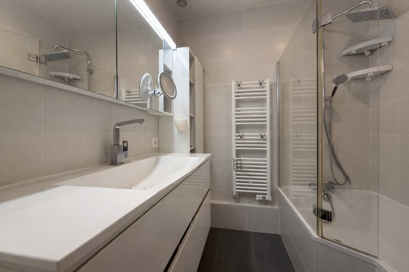 Maison familiale 5 pièces   105 m² Carrez   Grande terrasse, garage aménagé, parking   École à 5 min (13)