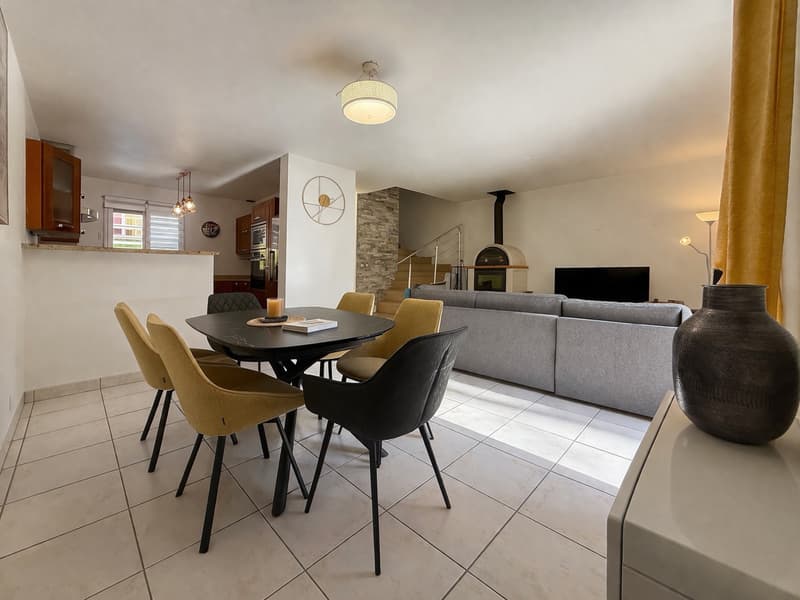 Maison familiale 5 pièces   105 m² Carrez   Grande terrasse, garage aménagé, parking   École à 5 min (3)