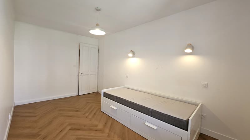 Divonne, duplex en RDJ de 225m2 de type 6 dans ferme Gessienne rénovée (12)