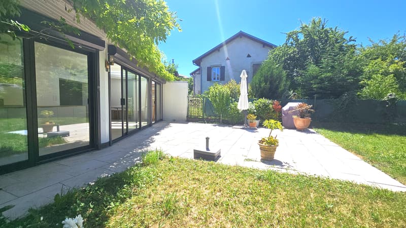 Divonne, duplex en RDJ de 225m2 de type 6 dans ferme Gessienne rénovée (2)