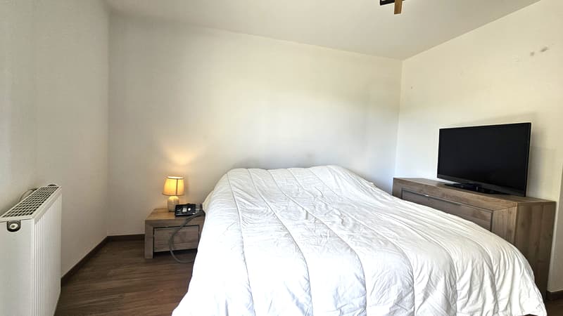 Saint-Genis-Pouilly centre   T3 de 71 m² avec balcon et garage (10)