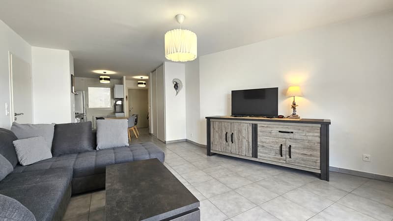 Saint-Genis-Pouilly centre   T3 de 71 m² avec balcon et garage (2)