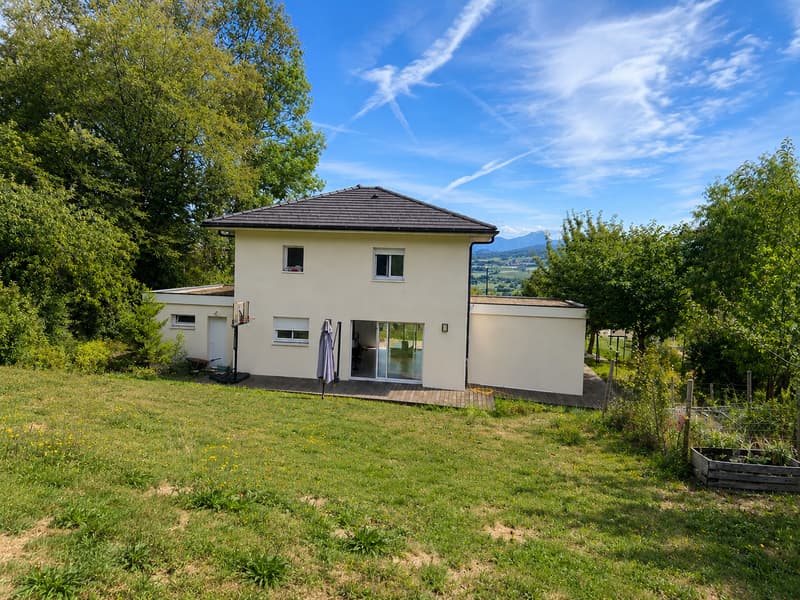 CHAVANNAZ Maison familiale récente de 136 m² avec jardin de 1 200 m², vue dégagée et environnement privilégi (11)
