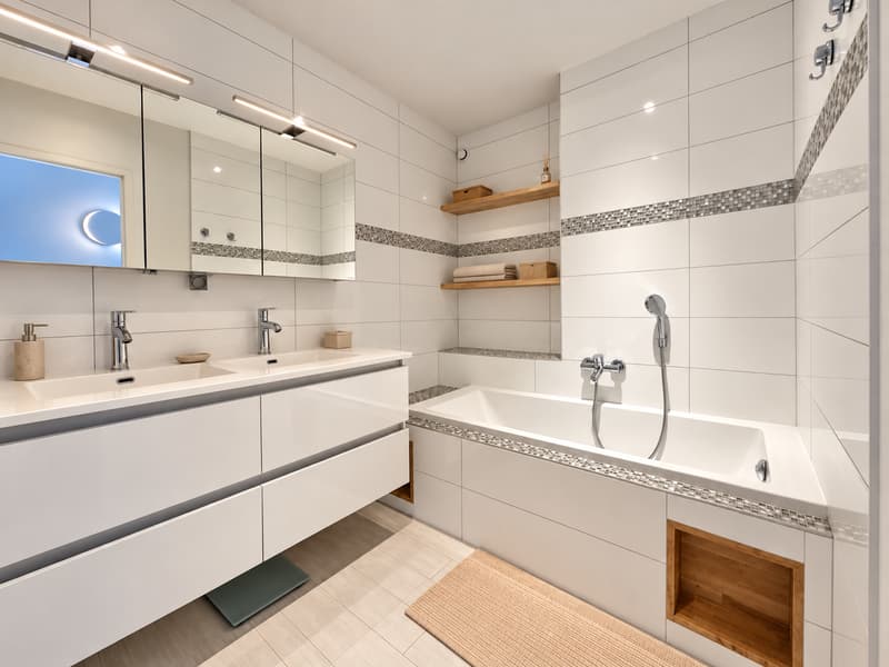 ANNECY-LE-VIEUX CHARMANTE MAISON FAMILIALE, 4 CHAMBRES, JARDIN ET TERRASSE (8)