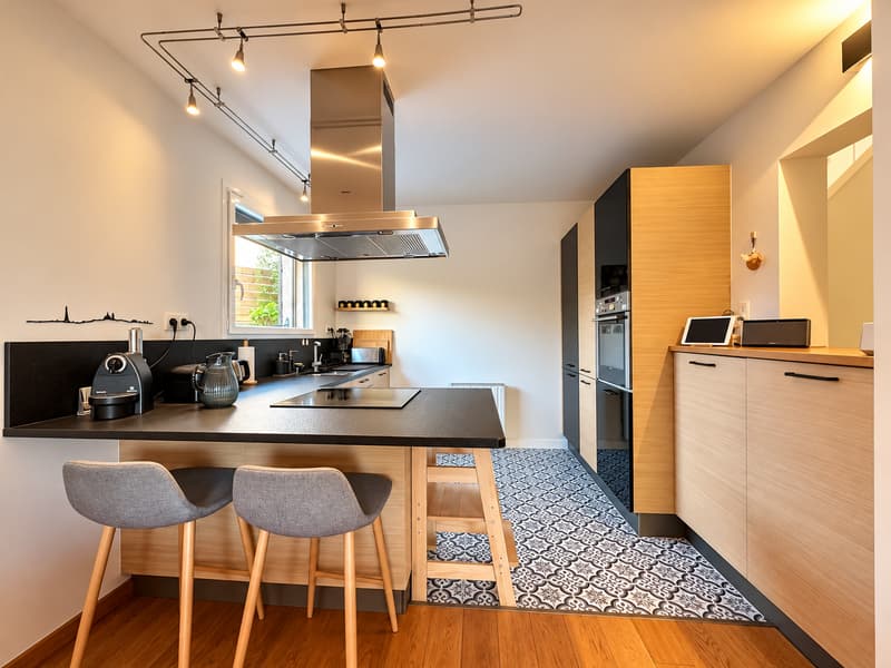 ANNECY-LE-VIEUX CHARMANTE MAISON FAMILIALE, 4 CHAMBRES, JARDIN ET TERRASSE (4)