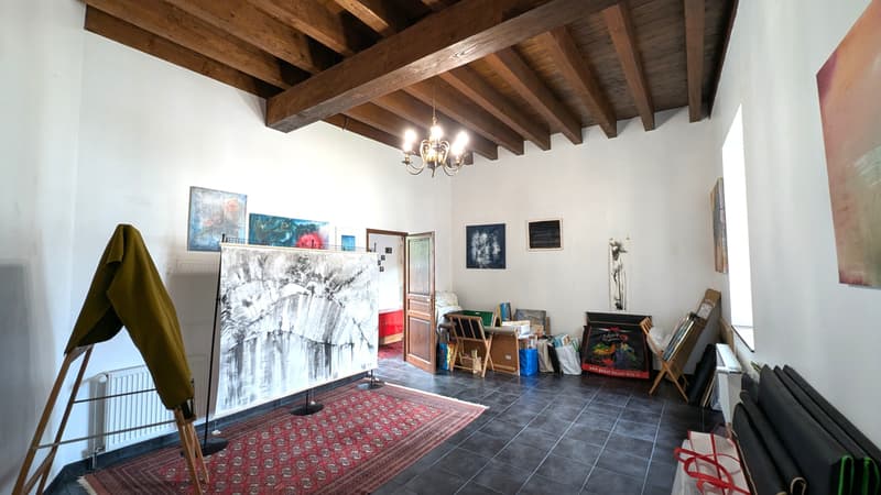 Gigny (Jura) maison en pierre de 172m2 avec studio, garage, cave (13)