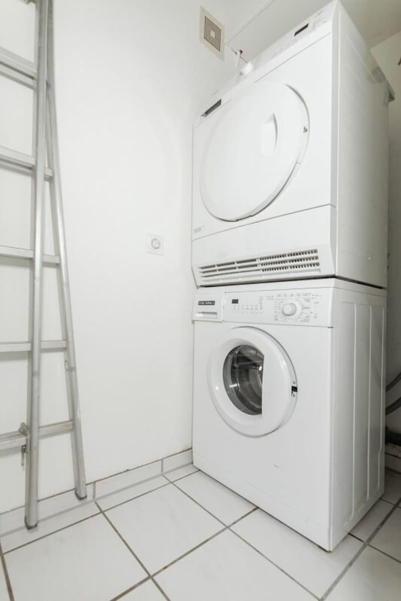 Appartamento mansardato di 4,5 locali a Reinach (11)
