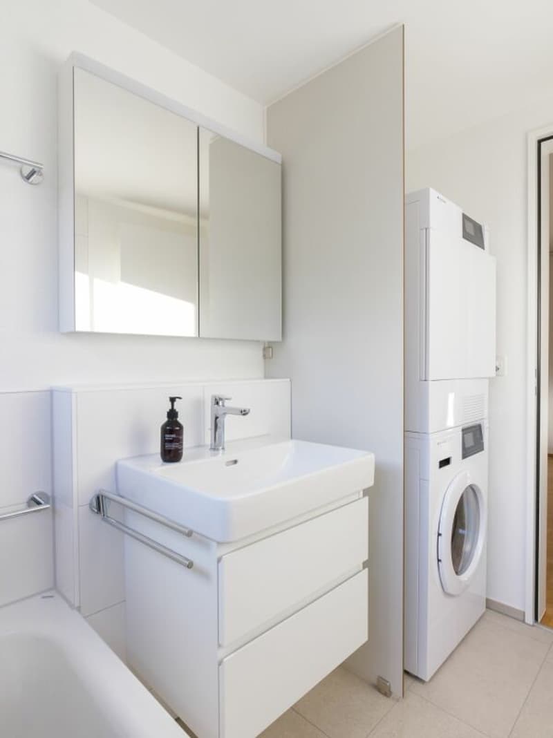 Moderne 4.5-Zimmerwohnung in Oberwil (5)