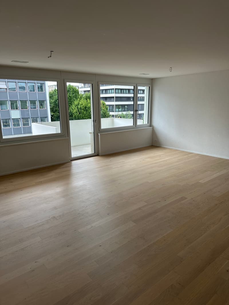 Hochmoderne 2.5-Zimmer-Maisonette im beliebten Hochbord-Quartiert - sofort verfügbar (9)