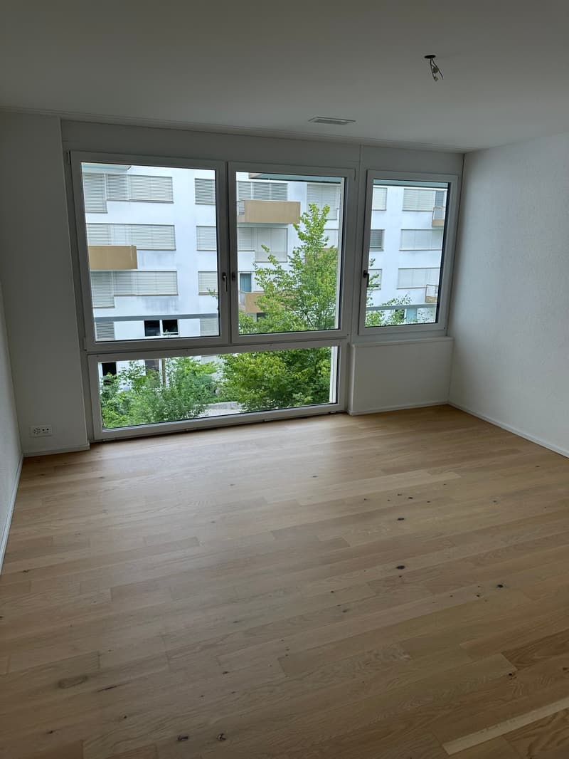 Hochmoderne 2.5-Zimmer-Maisonette im beliebten Hochbord-Quartiert - sofort verfügbar (3)