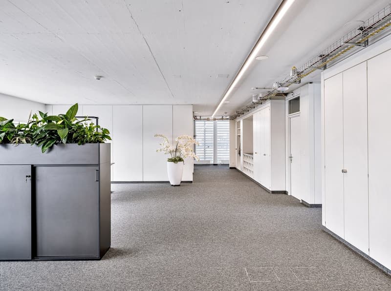 DERNIÈRE CHANCE – ESPACES DE BUREAU À LA MODE DANS KOWERK (7)