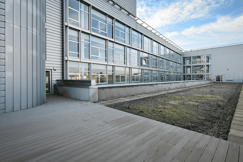 DERNIÈRE CHANCE – BUREAU AVEC TERRASSE EXCLUSIVE DANS KOWERK DIETLIKON (6)