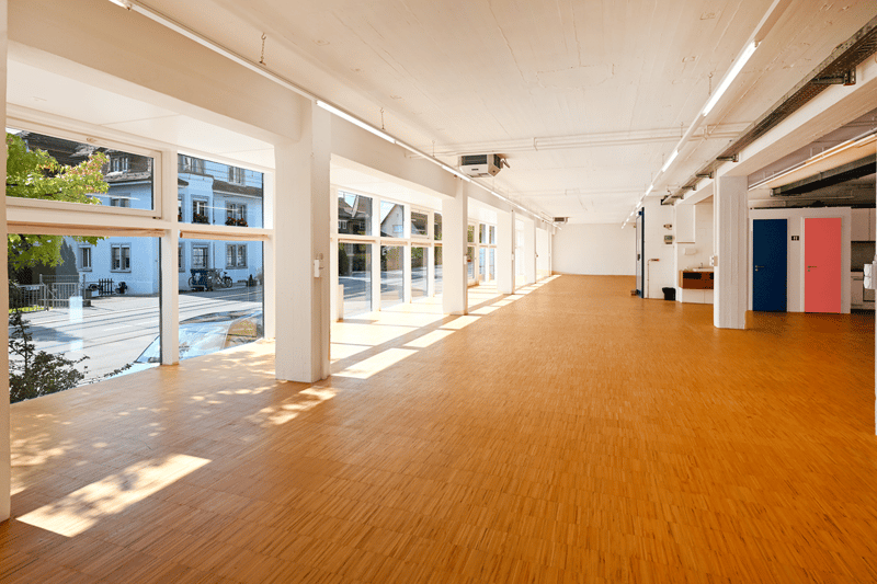 empty room, glass wall, sun rays, wooden floor, white wall, ceiling