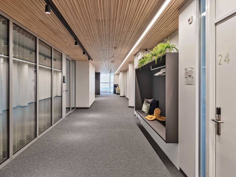 DERNIÈRE CHANCE – ESPACES DE BUREAU ÉQUIPÉS DANS KOWERK (5)