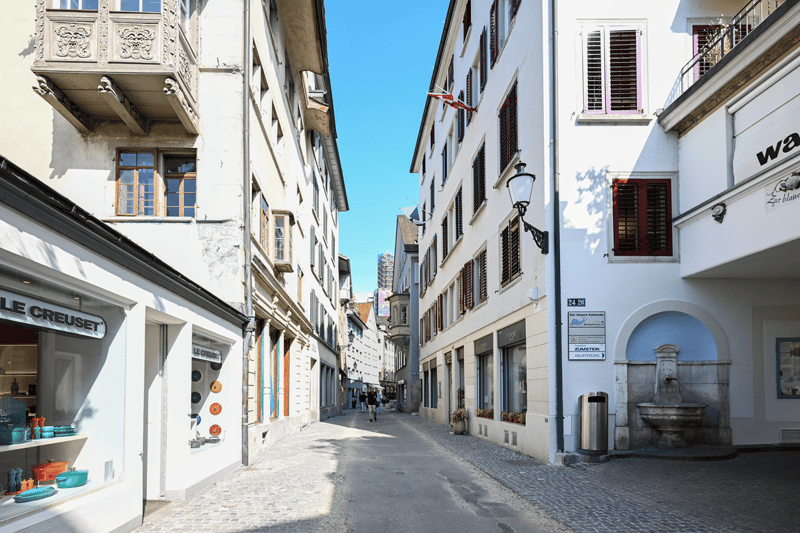 STILVOLLE LADENFLÄCHE IM OBERDORF (9)
