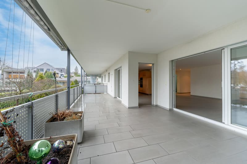 Helle 4.5 Zimmer Wohnung an zentraler Lage (7)