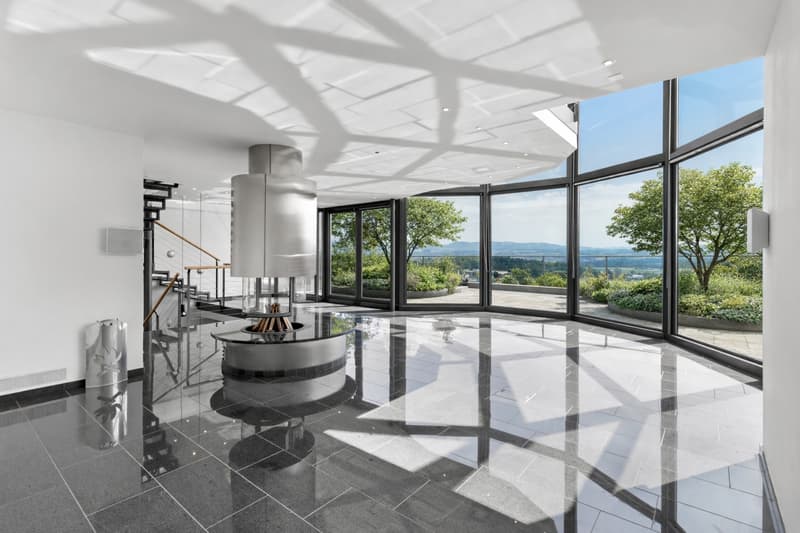 Spacious single-family house with beautiful garden and view (2)