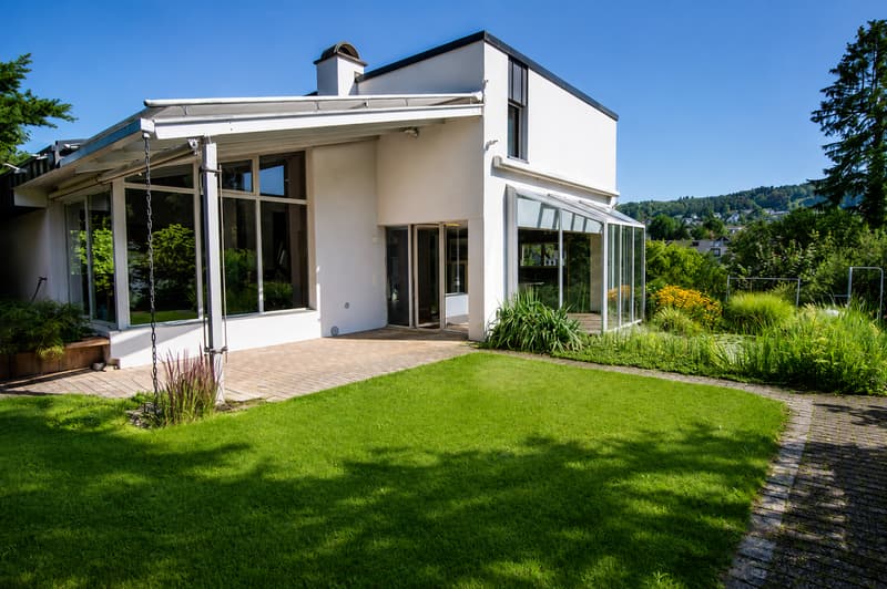 Grosszügiges Einfamilienhaus mit viel Raum, viel Natur, viel Privatsph (6)