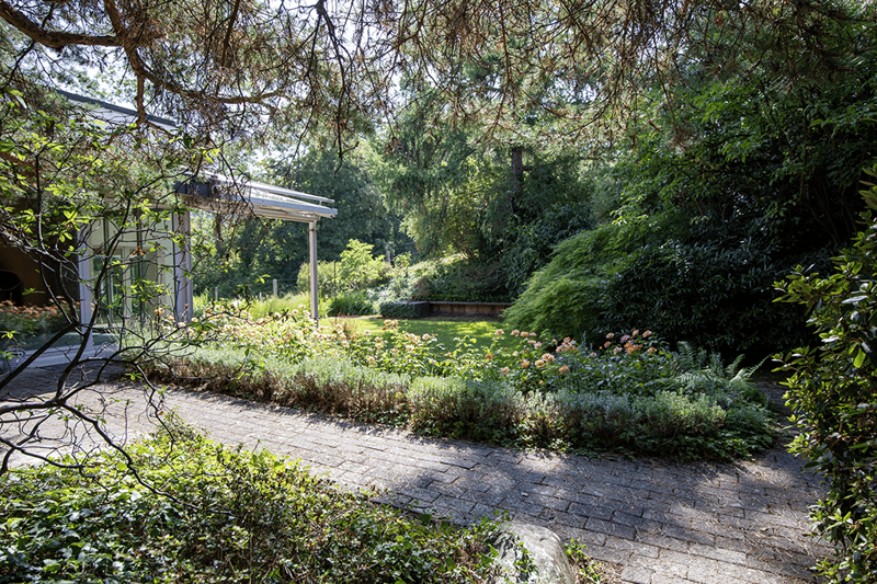 Grosszügiges Einfamilienhaus mit viel Raum, viel Natur, viel Privatsph (7)
