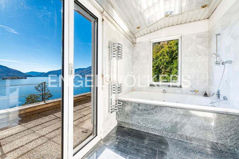 Casa con potenziale & terreno privato sul lago (34) (12)